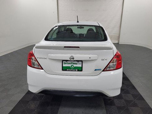 Used 2016 Nissan Versa SV w/ SV Appearance Package FWD image 7