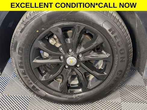 Used 2018 Chevrolet Equinox LT image 8