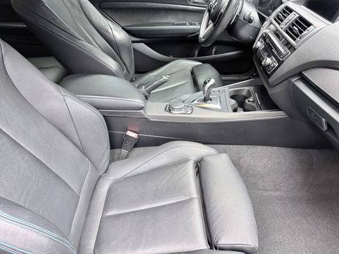 Used 2017 BMW M2 image 11