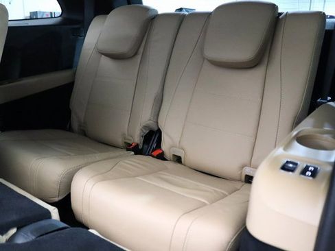 Certified 2025 Mercedes-Benz GLS 580 4MATIC image 17