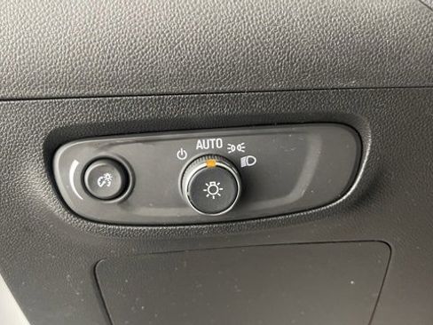 Used 2024 Buick Encore GX Sport Touring image 35