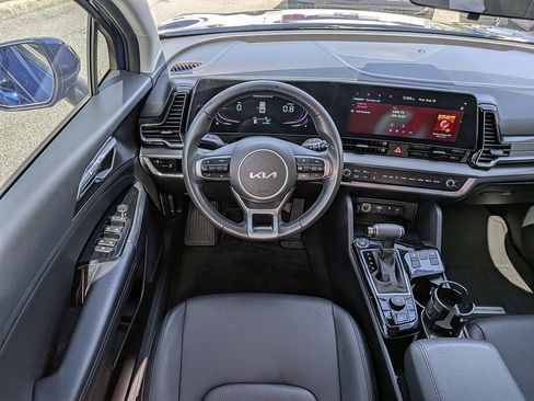 Used 2023 Kia Sportage EX FWD image 15