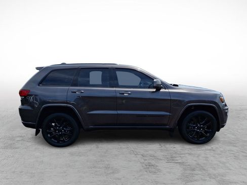 Used 2021 Jeep Grand Cherokee Laredo X AWD/4WD image 6