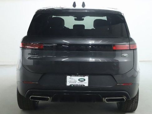 Used 2023 Land Rover Range Rover Sport SE image 7