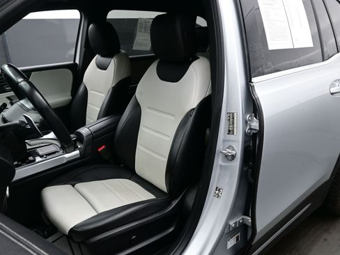 Used 2021 Mercedes-Benz GLB 35 AMG 4MATIC image 12