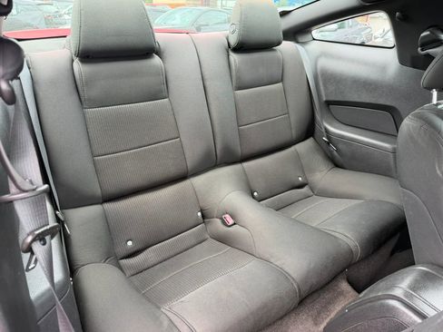 Used 2011 Ford Mustang GT RWD image 23