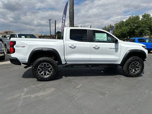New 2026 Chevrolet Colorado ZR2 w/ Technology Package AWD/4WD image 9