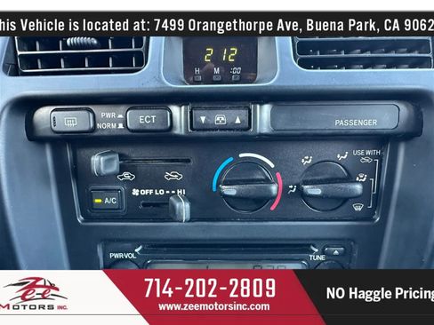 Used 2000 Toyota 4Runner SR5 RWD image 29
