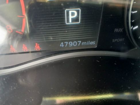 Used 2022 Nissan Kicks SV FWD image 13