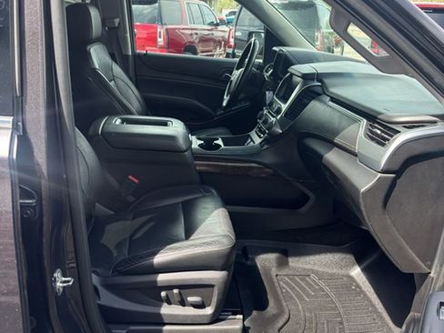 Used 2017 Chevrolet Suburban LT AWD/4WD image 13