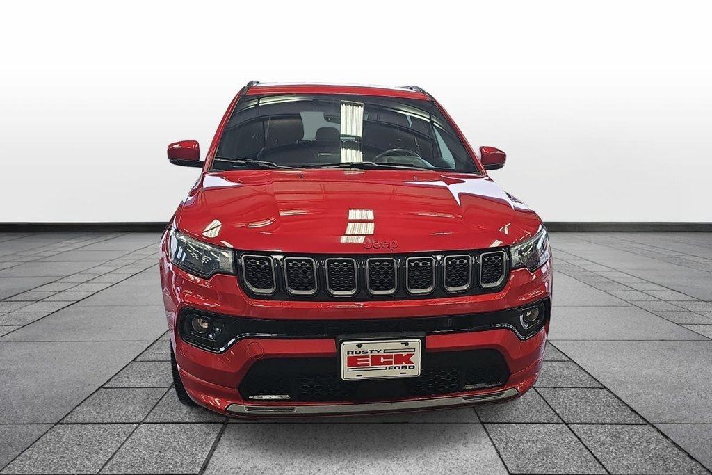 Used 2023 Jeep Compass Limited AWD/4WD image 2