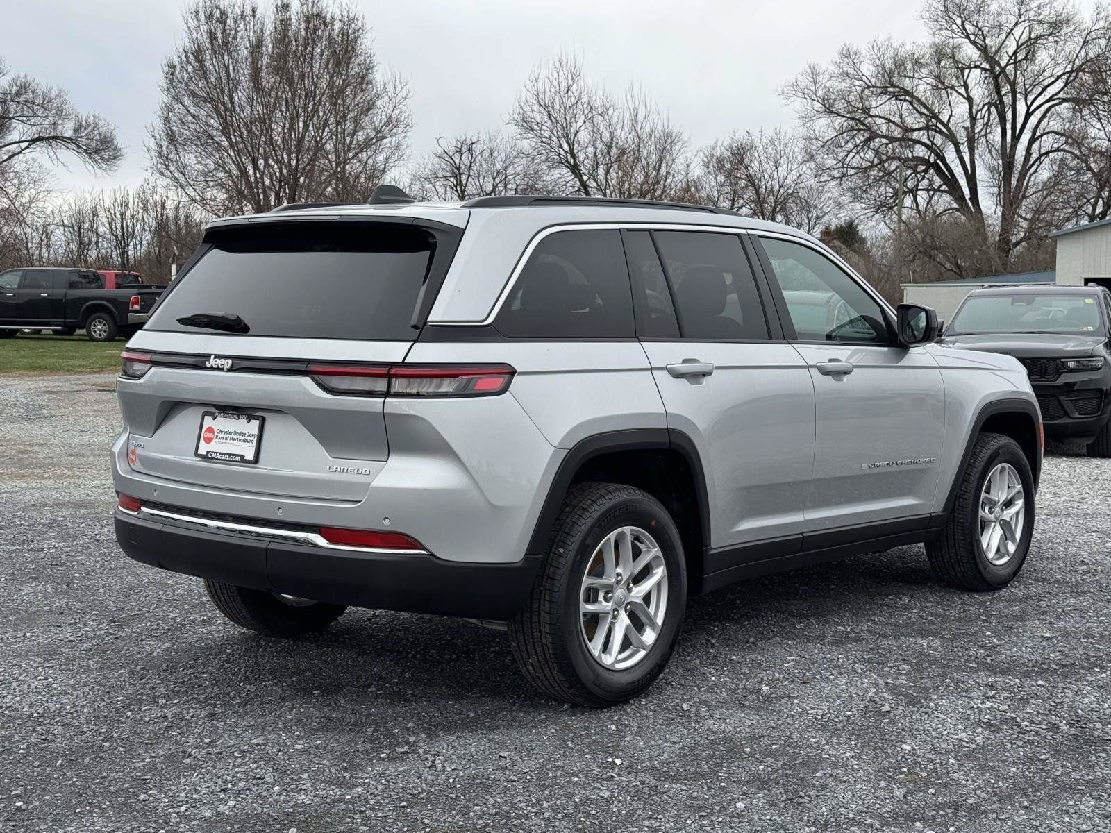 New 2026 Jeep Grand Cherokee Laredo X AWD/4WD image 21