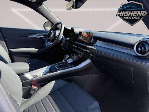 Used 2024 Alfa Romeo Tonale Ti image 24