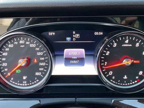 Used 2017 Mercedes-Benz E 300 image 9