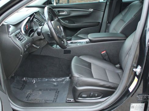 Used 2019 Chevrolet Impala LT w/ Sunroof and Spoiler Package FWD image 15