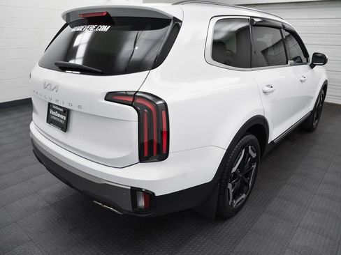 Used 2025 Kia Telluride EX image 9