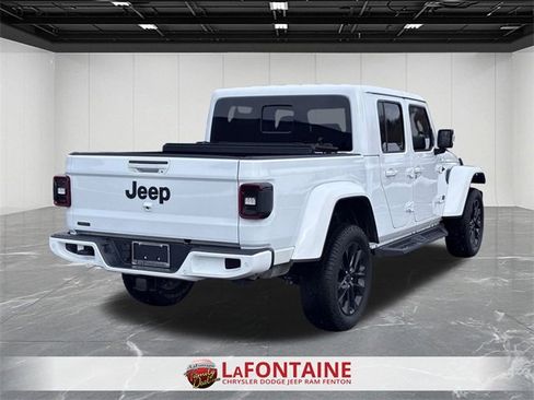Certified 2022 Jeep Gladiator Overland image 5