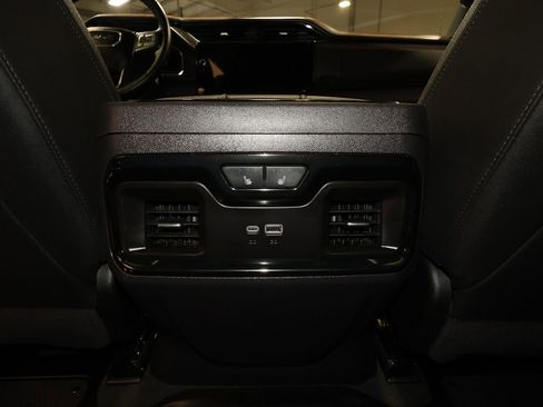 Certified 2024 GMC Sierra 1500 AT4 w/ Technology Package image 32