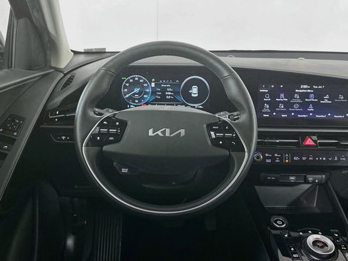Used 2023 Kia Niro Wind w/ Wind Preserve Package FWD image 18
