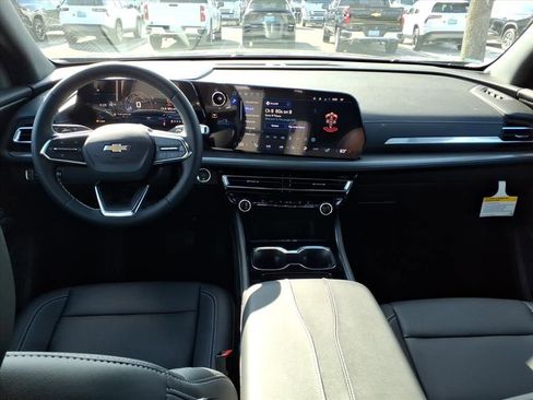 New 2026 Chevrolet Traverse LT w/ Driver Confidence Package FWD image 20