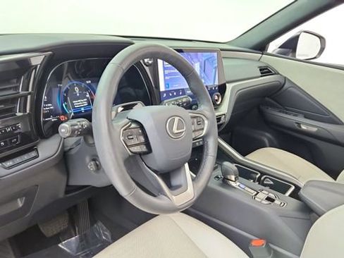 Used 2025 Lexus TX 350 AWD w/ Technology Package image 18