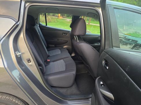 Used 2019 Nissan Leaf S w/ S Charge Package FWD image 18
