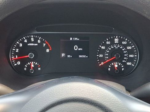 Certified 2022 Kia Soul LX w/ Technology Package FWD image 19