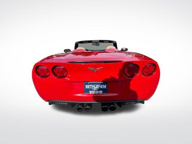 Used 2005 Chevrolet Corvette Convertible w/ Preferred Equipment Group RWD image 4