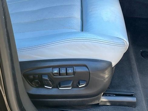 Used 2017 BMW X5 M image 21