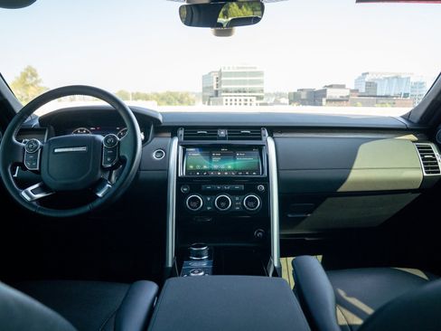 Used 2018 Land Rover Discovery HSE AWD/4WD image 20