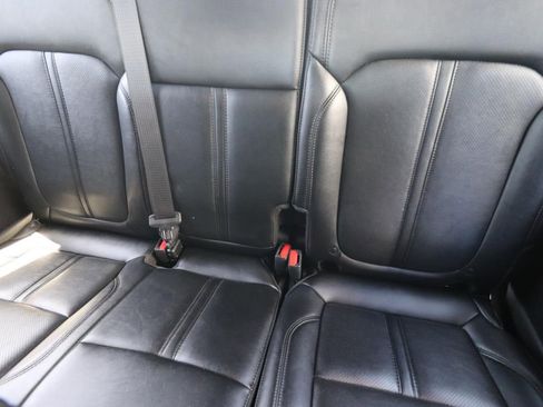 Used 2024 Jeep Wagoneer Series II w/ Flexible Seating Group image 15