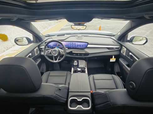 New 2026 Buick Enclave Avenir w/ Super Cruise Package image 13