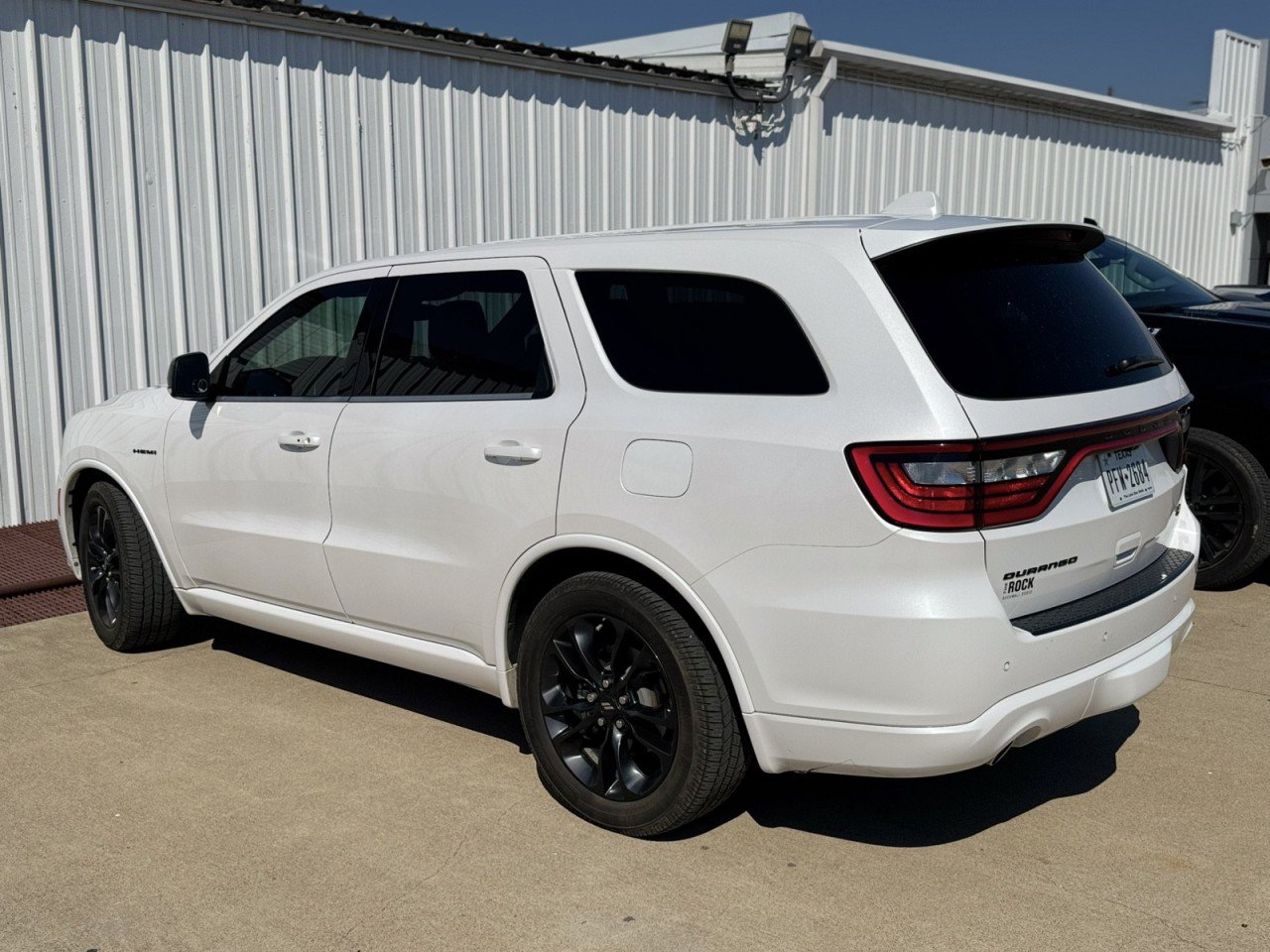 Used 2021 Dodge Durango R/T w/ Technology Group RWD image 3