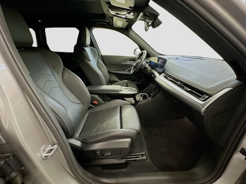 Used 2025 BMW X1 xDrive28i w/ M Sport Package AWD/4WD image 33