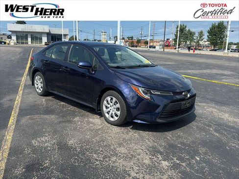 Certified 2023 Toyota Corolla LE FWD image 1