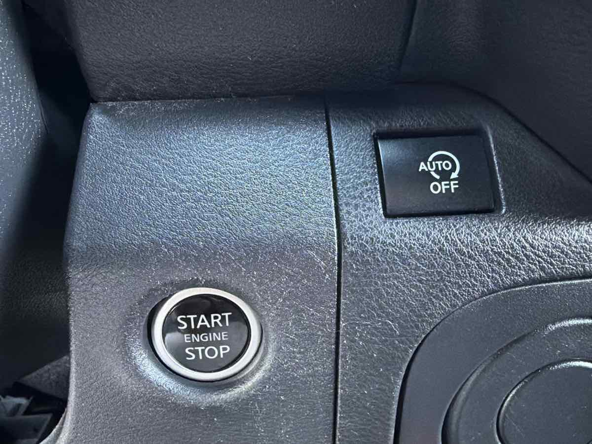 Used 2025 Nissan Frontier Pro-X w/ Pro Convenience Package RWD image 50