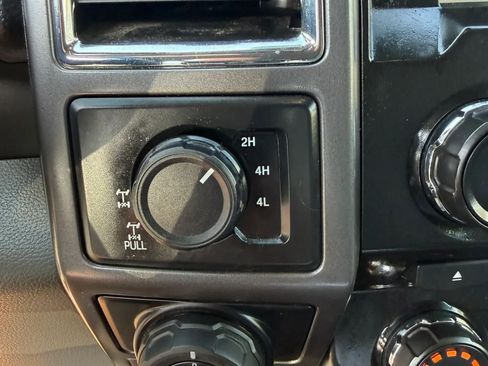 Used 2016 Ford F150 XLT w/ Equipment Group 302A Luxury AWD/4WD image 24