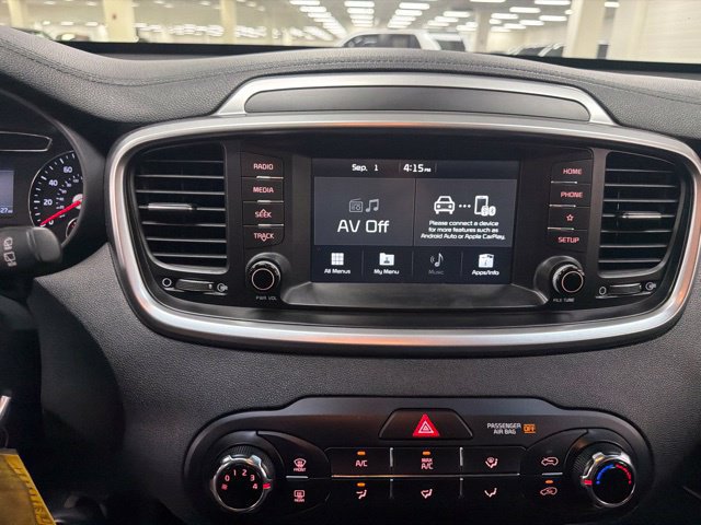 Used 2020 Kia Sorento LX AWD/4WD image 17