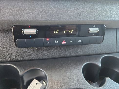 Used 2023 Mercedes-Benz Sprinter 2500 image 19