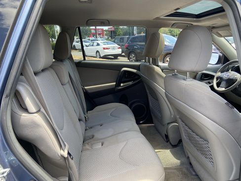 Used 2012 Toyota RAV4 FWD w/ Upgrade Value Pkg image 17