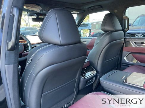 New 2026 INFINITI QX80 Autograph AWD/4WD image 27