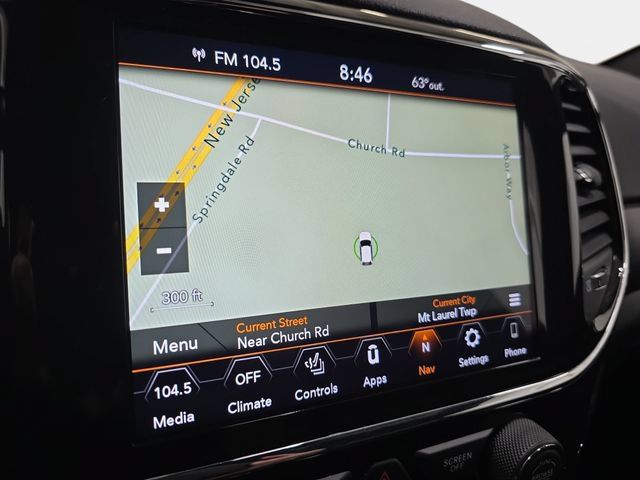 Used 2021 Jeep Grand Cherokee Laredo X AWD/4WD image 21
