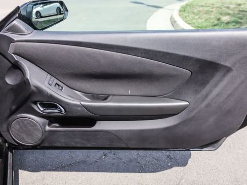 Used 2015 Chevrolet Camaro LT RWD image 37