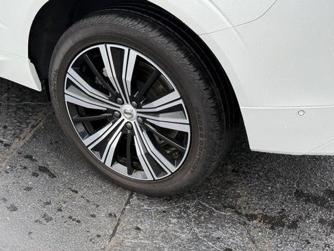 Certified 2023 Volvo XC60 B6 Ultimate w/ Protection Package Premier image 8