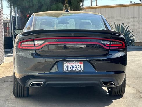 Used 2023 Dodge Charger SXT w/ Blacktop Package RWD image 5