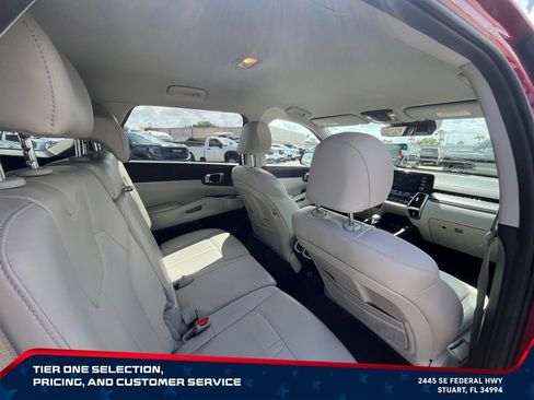 Used 2021 Kia Sorento S FWD image 18