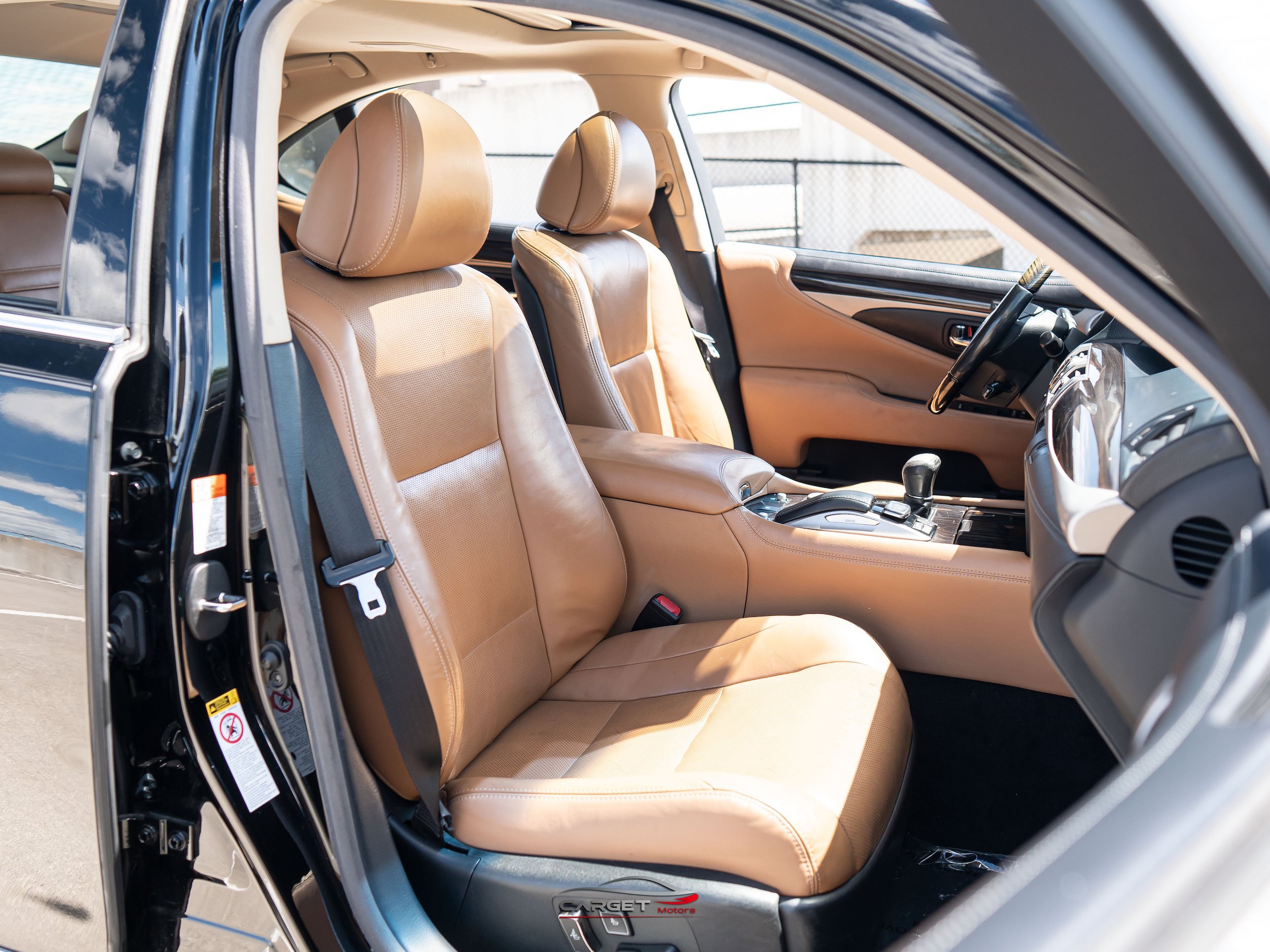 Used 2016 Lexus LS 460 AWD w/ Comfort Package image 17