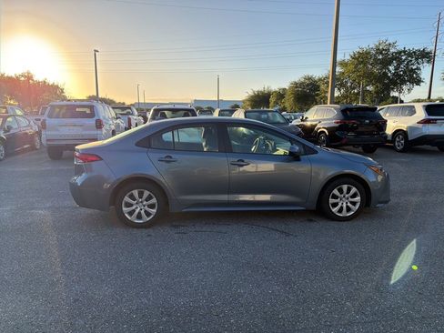 Used 2024 Toyota Corolla LE FWD image 6