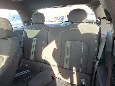 Used 2018 MINI Cooper S image 11