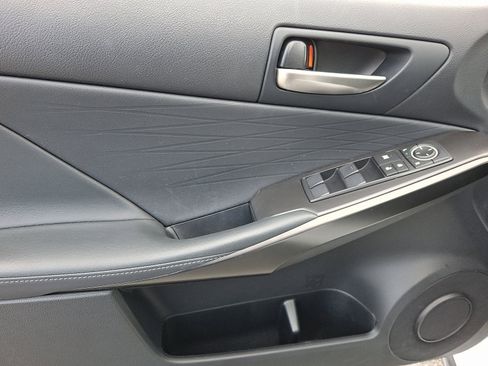 Used 2022 Lexus IS 350 F Sport image 11